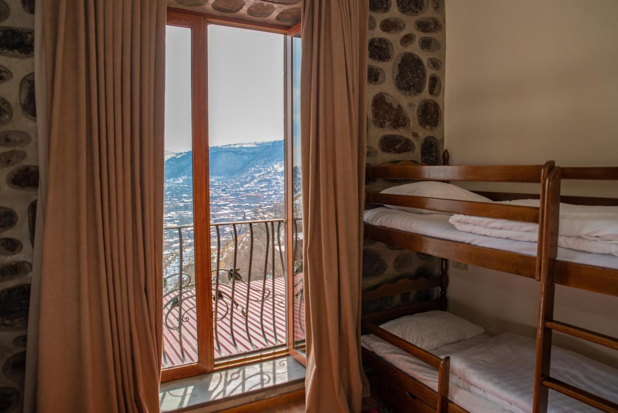 Khoreayi Dzor Goris Luaran gambar